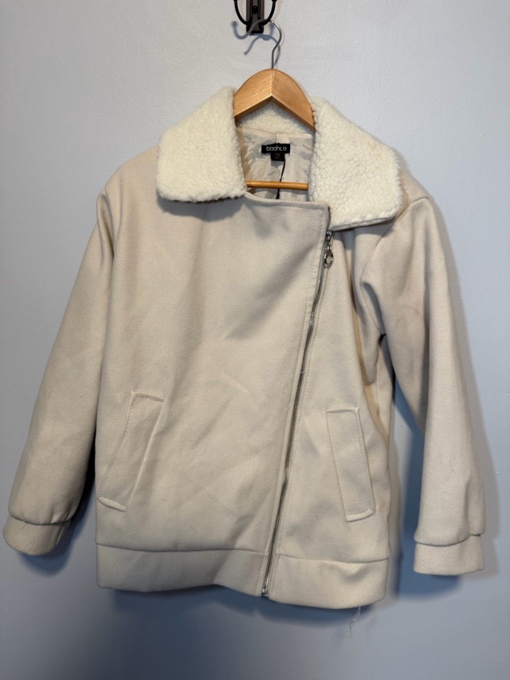 Boohoo Cream Sherpa Collar Asymmetrical Zip Jacket